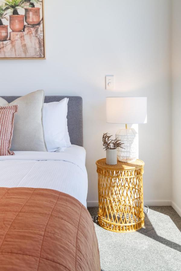 Central Sunny Perch 2 Bed 1 Bath Lejlighed Christchurch Eksteriør billede